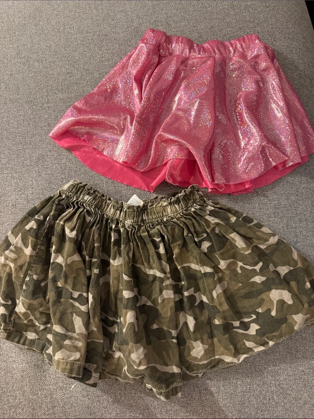 5/$15- Girls Pink Holographic Skort and Olive Camo Skirt Set